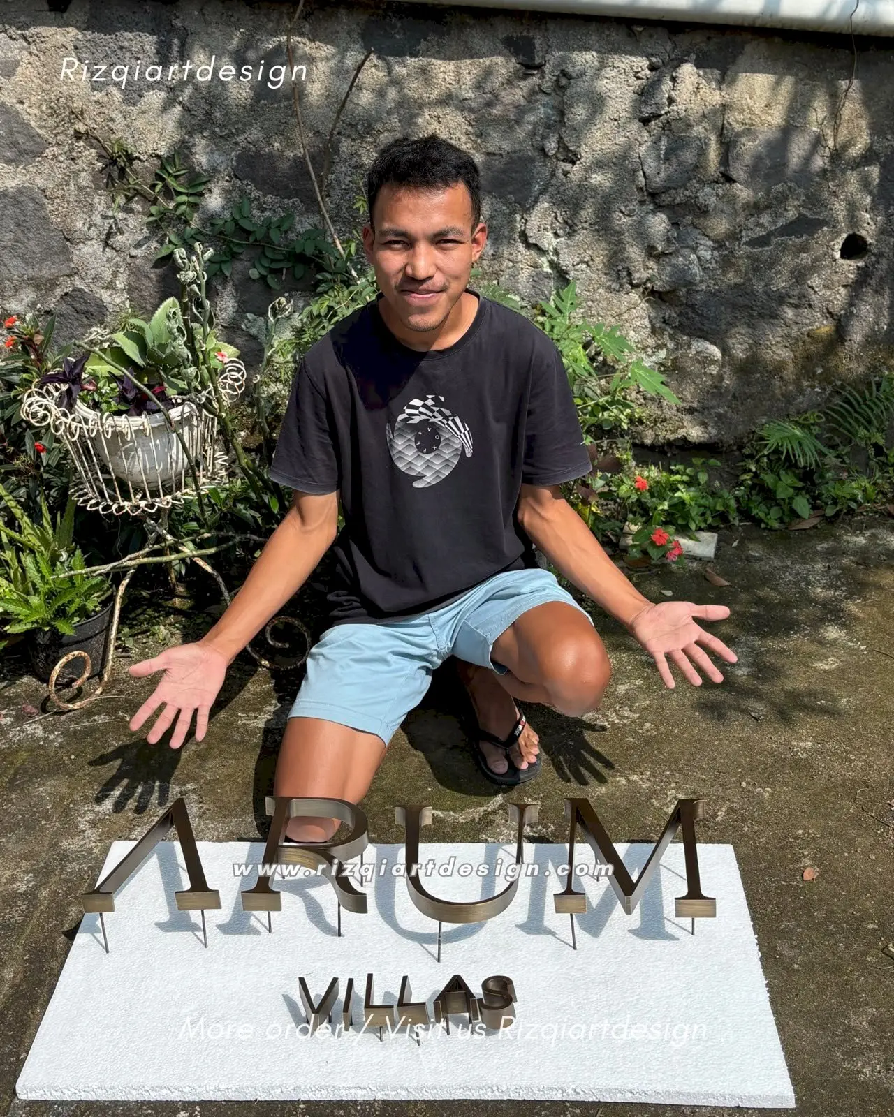 Huruf timbul kuningan esklusif premium custom semau anda