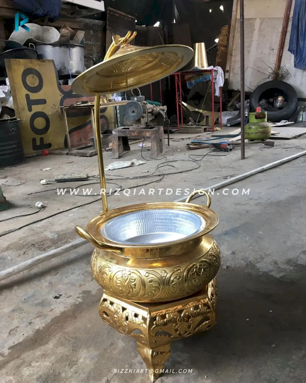 TEMPAT SAJI MAKANAN ( CHAFFINGDISH)  TEMBAGA KUNINGAN