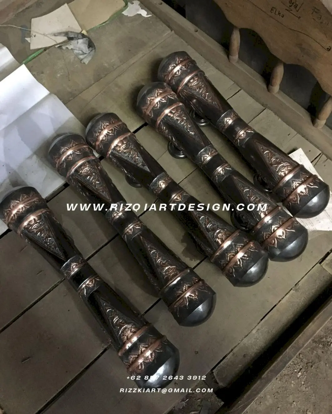 Handle Pintu Tembaga Antik