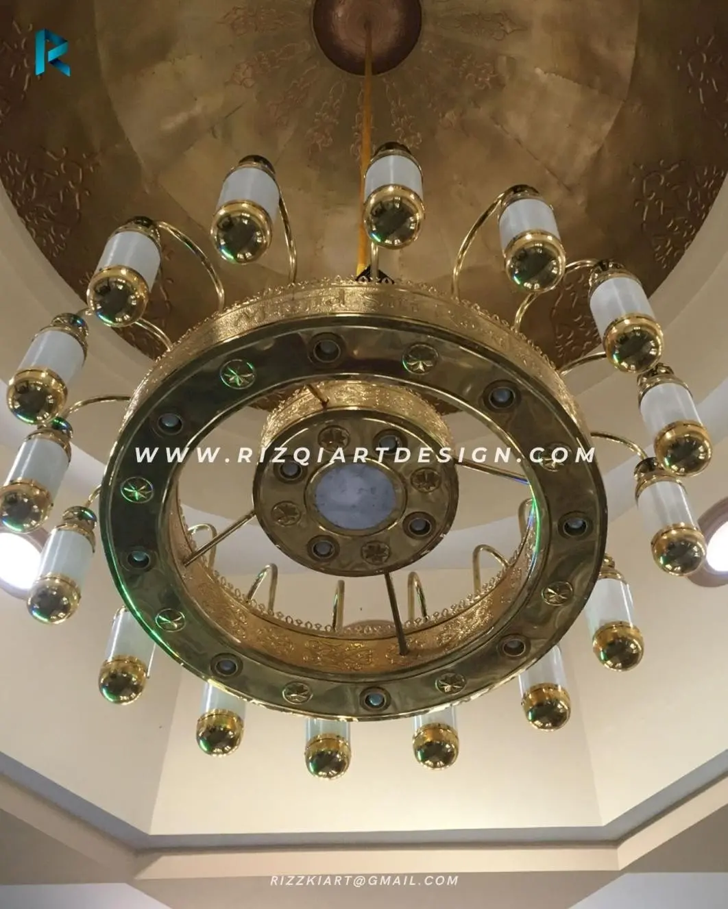 Replika Lampu Nabawi Kuningan Masjid Nabawi