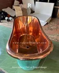 Bak mandi tembaga patina dan glossy mengkilap perpaduan 2 warna dalam 1 bak mandi.